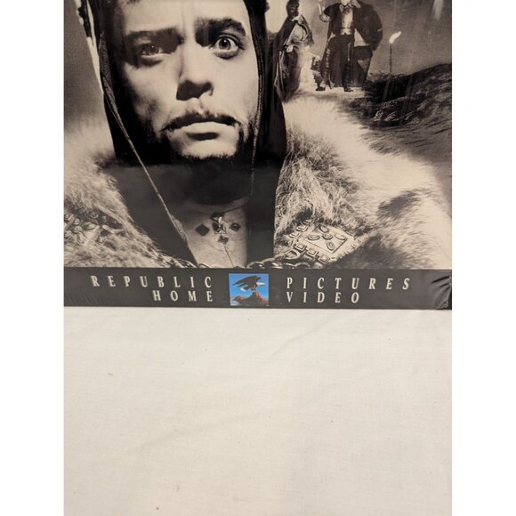 The Forty Fifth Anniversary of Macbeth Laserdisc Republic Pictures Home Video - Picture 4 of 8